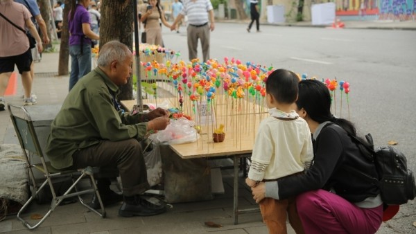 Te Tò He: Kể câu chuyện văn hóa thông qua trải nghiệm thị giác sống động