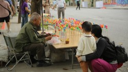 Te Tò He: Kể câu chuyện văn hóa thông qua trải nghiệm thị giác sống động