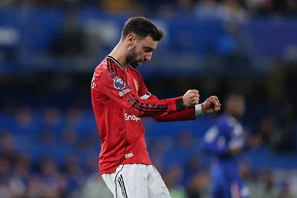 Bruno Fernandes đi vào lịch sử Man Utd với kỷ lục kiến tạo Bruno Fernandes đi vào lịch sử Man Utd với kỷ lục kiến tạo
