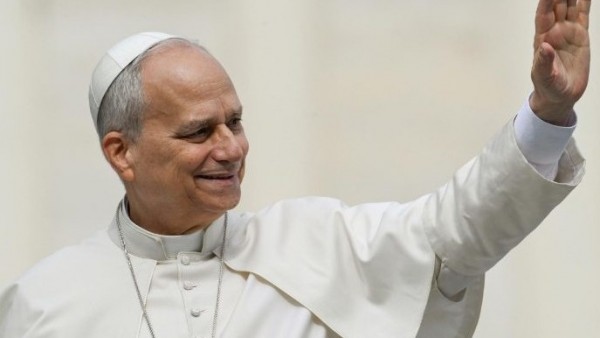 Hàng chục nghìn người dự thánh lễ của Giáo hoàng Leo tại Angola