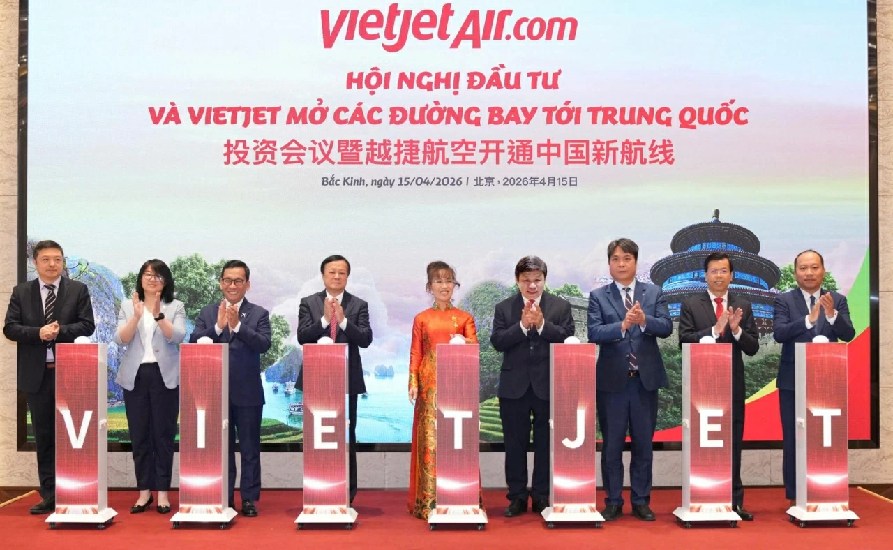 Vietjet cùng AVIC Cabin Systems hợp tác toàn diện trong lĩnh vực nội thất, công nghiệp phụ trợ tàu bay Vietjet cùng AVIC Cabin Systems hợp tác toàn diện trong lĩnh vực nội thất, công nghiệp phụ trợ tàu bay
