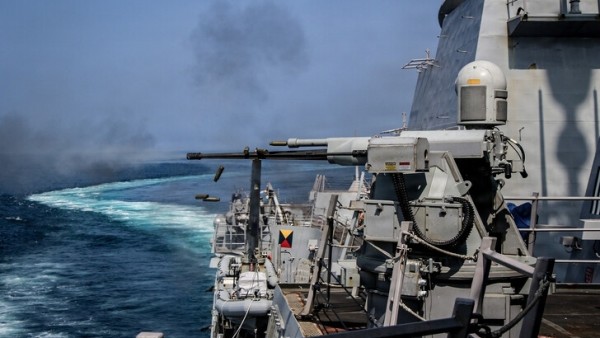 Mỹ bắt giữ một tàu Iran, Tehran tuyên bố sẽ 'đáp trả sớm'