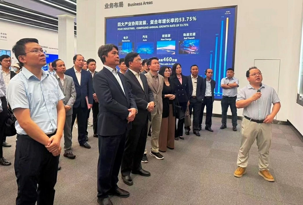 Đoàn xúc tiến đầu tư tỉnh Phú Thọ làm việc với Tập đoàn BYD về hợp tác trong lĩnh vực xe điện và năng lượng mới Đoàn xúc tiến đầu tư tỉnh Phú Thọ làm việc với Tập đoàn BYD về hợp tác trong lĩnh vực xe điện và năng lượng mới