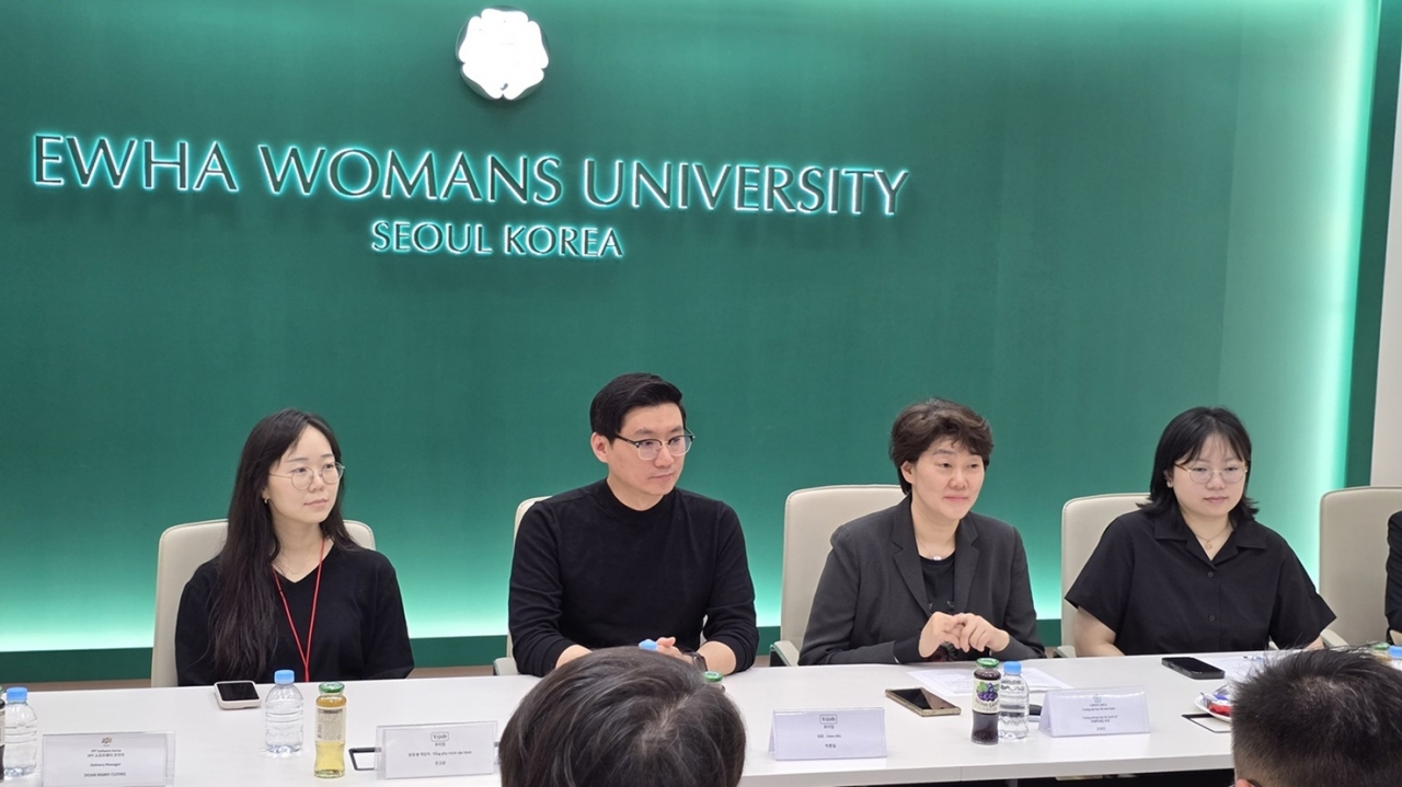 Kết nối sinh viên Việt Nam tại Hàn Quốc với cộng đồng doanh nghiệp