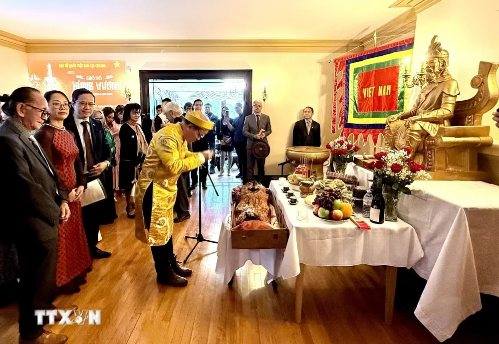 Trang trọng kỷ niệm ngày Giỗ Tổ Hùng Vương 2026 tại Canada Trang trọng kỷ niệm ngày Giỗ Tổ Hùng Vương 2026 tại Canada