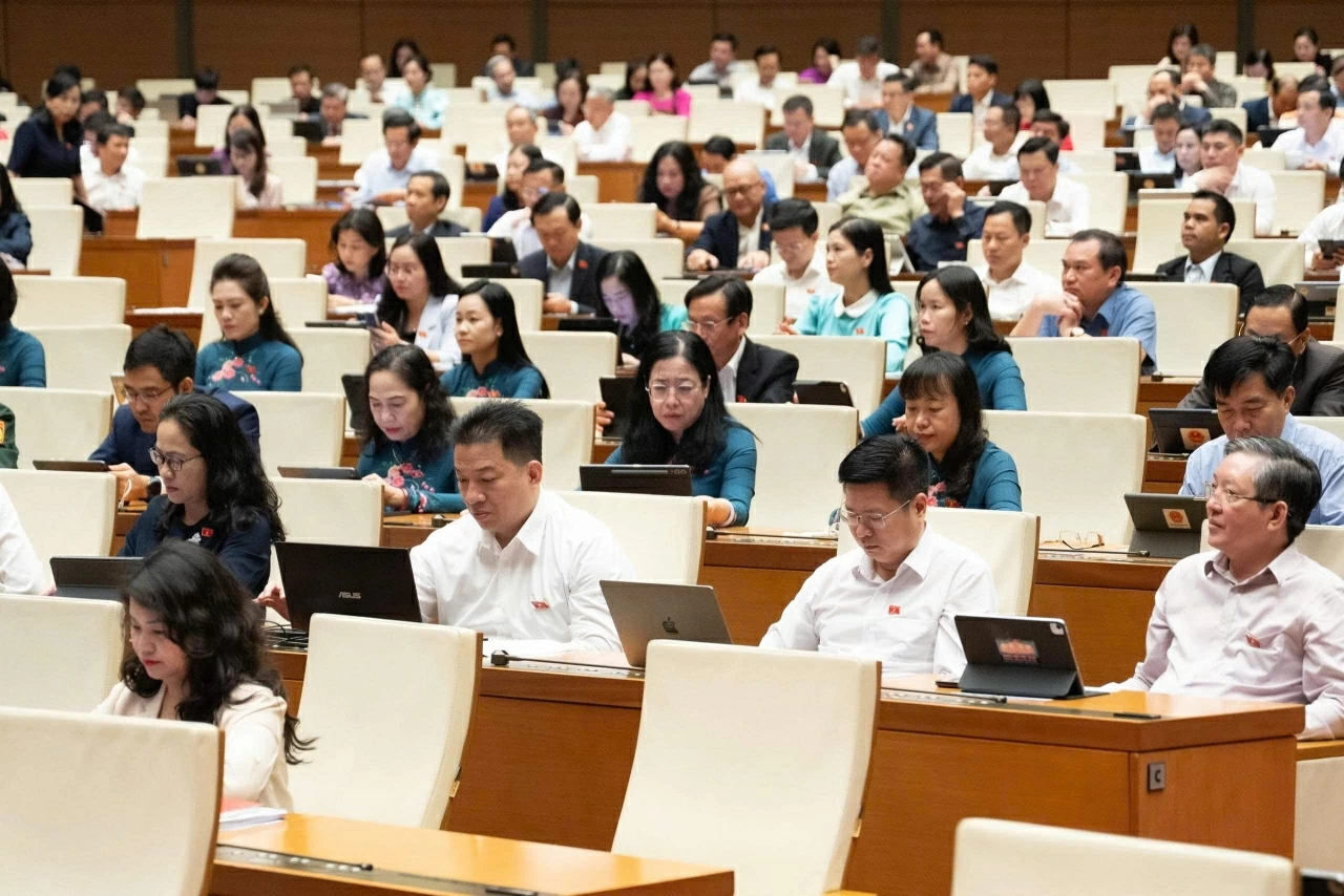 Đại biểu Quốc hội đề xuất tăng lương Đại biểu Quốc hội đề xuất tăng lương