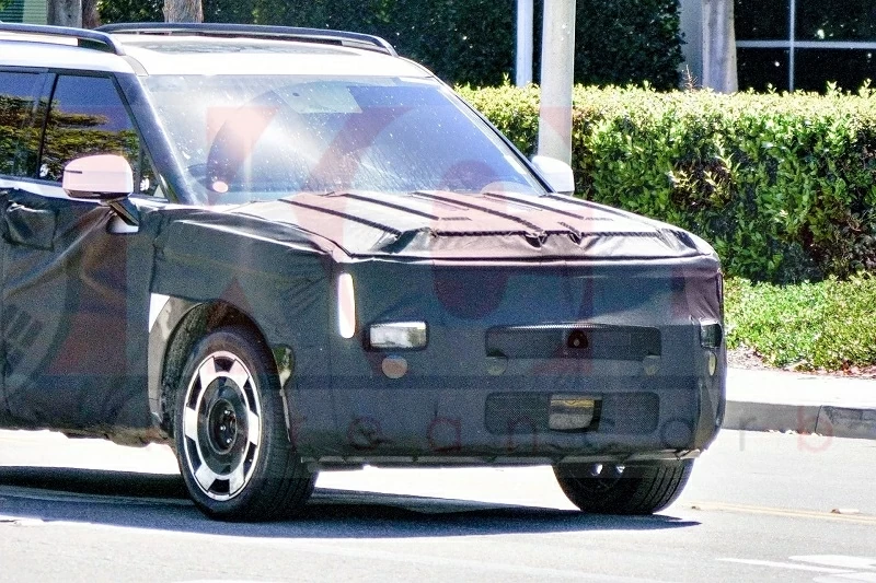 D&ugrave; được ngụy trang kỹ, Hyundai Santa Fe EREV vẫn để lộ nhiều chi tiết mới.