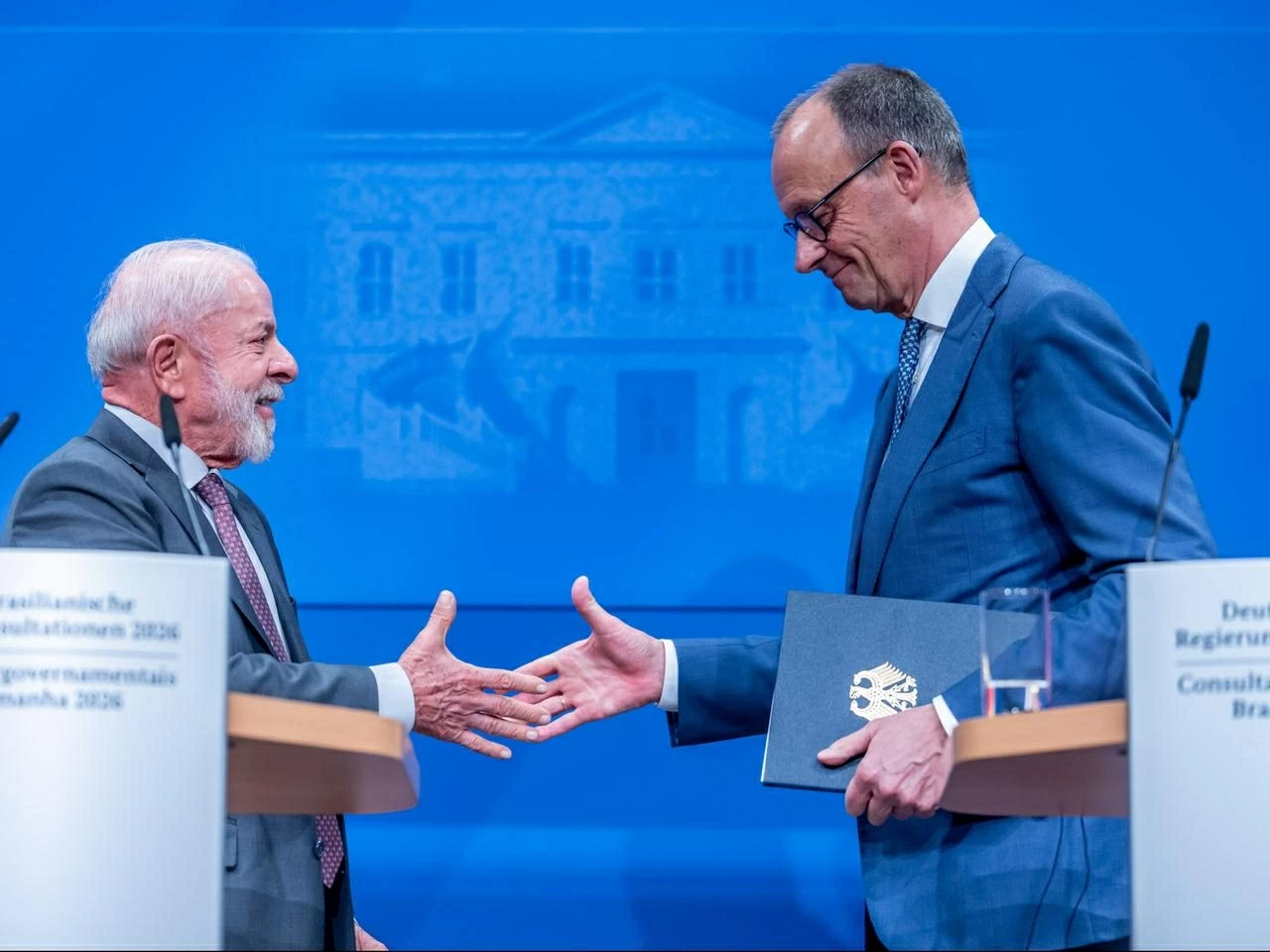 Đức-Brazil xích lại gần trong hợp tác quốc phòng, cùng bác bỏ can thiệp quân sự vào Cuba