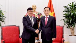 Ủy viên Bộ Chính trị, Bộ trưởng Ngoại giao Lê Hoài Trung tiếp Đại sứ Mông Cổ