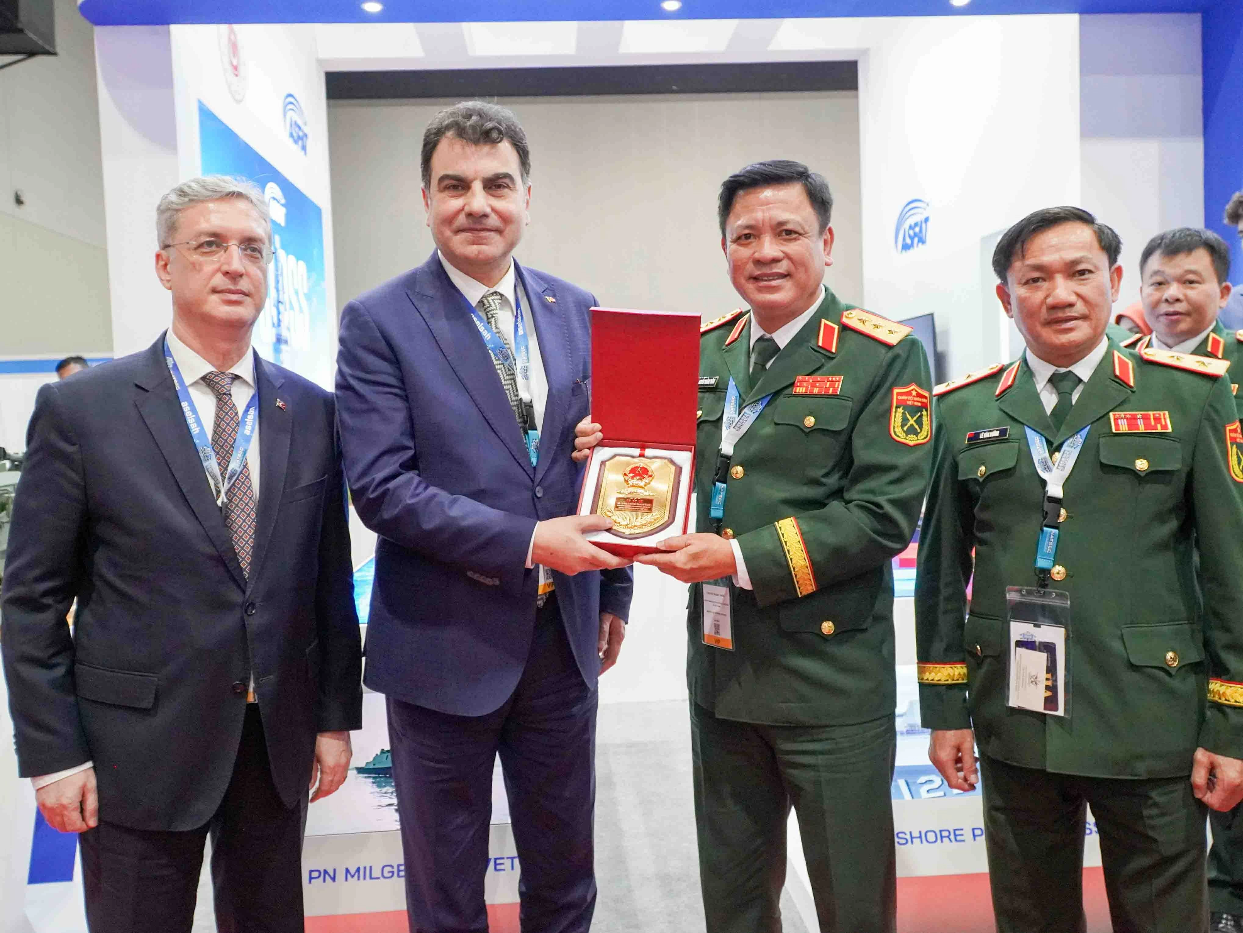 Nhiều xung lực trong hợp tác quốc phòng Việt Nam và Thổ Nhĩ Kỳ Nhiều xung lực trong hợp tác quốc phòng Việt Nam và Thổ Nhĩ Kỳ