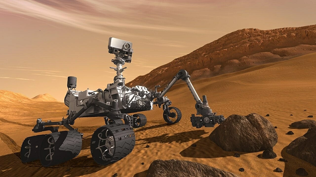 Minh họa xe tự hành Curiosity thám hiểm tại sao Hỏa trong vòng 13 năm với nhiều phát hiện đáng kinh ngạc. (Nguồn: NASA Jet Propulsion Laboratory)
