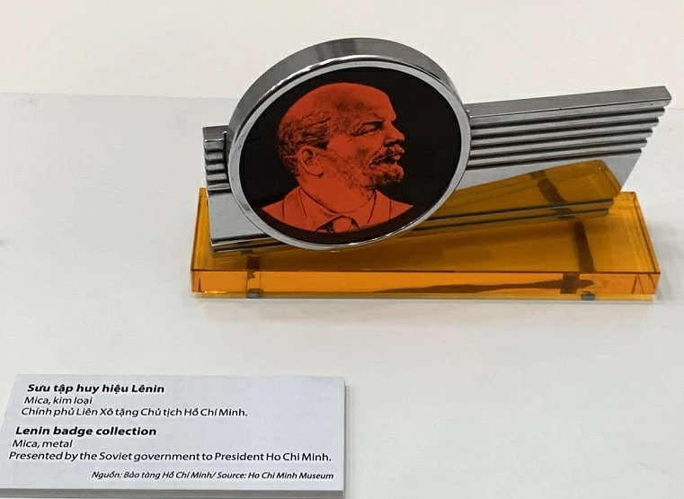Trưng bày 156 hình tượng Lenin tại Bảo tàng Hồ Chí Minh Trưng bày 156 hình tượng Lenin tại Bảo tàng Hồ Chí Minh