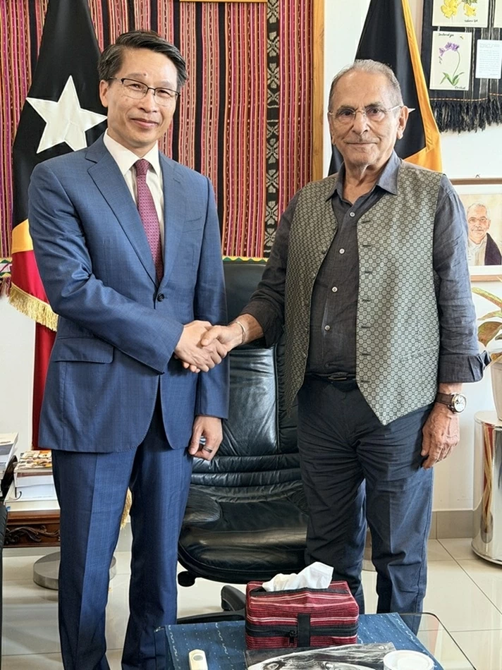 Đại biện Phạm Bình Đàm chào xã giao Tổng thống Timor-Leste José Ramos-Horta Đại biện Phạm Bình Đàm chào xã giao Tổng thống Timor-Leste José Ramos-Horta
