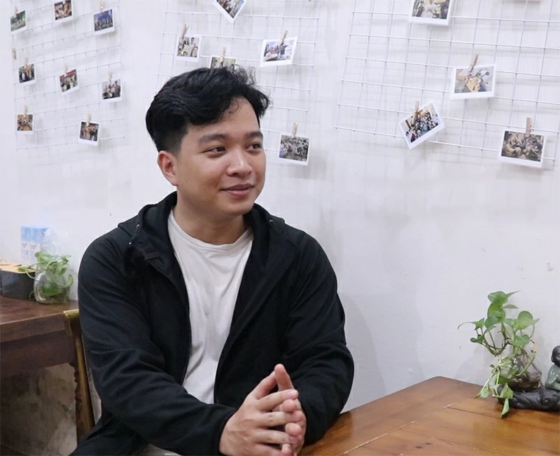 Anh Quang Đạt - tình nguyện viên dạy học tại dự án dạy Tiếng Việt cho người nước ngoài (Ảnh: Gia Bảo)