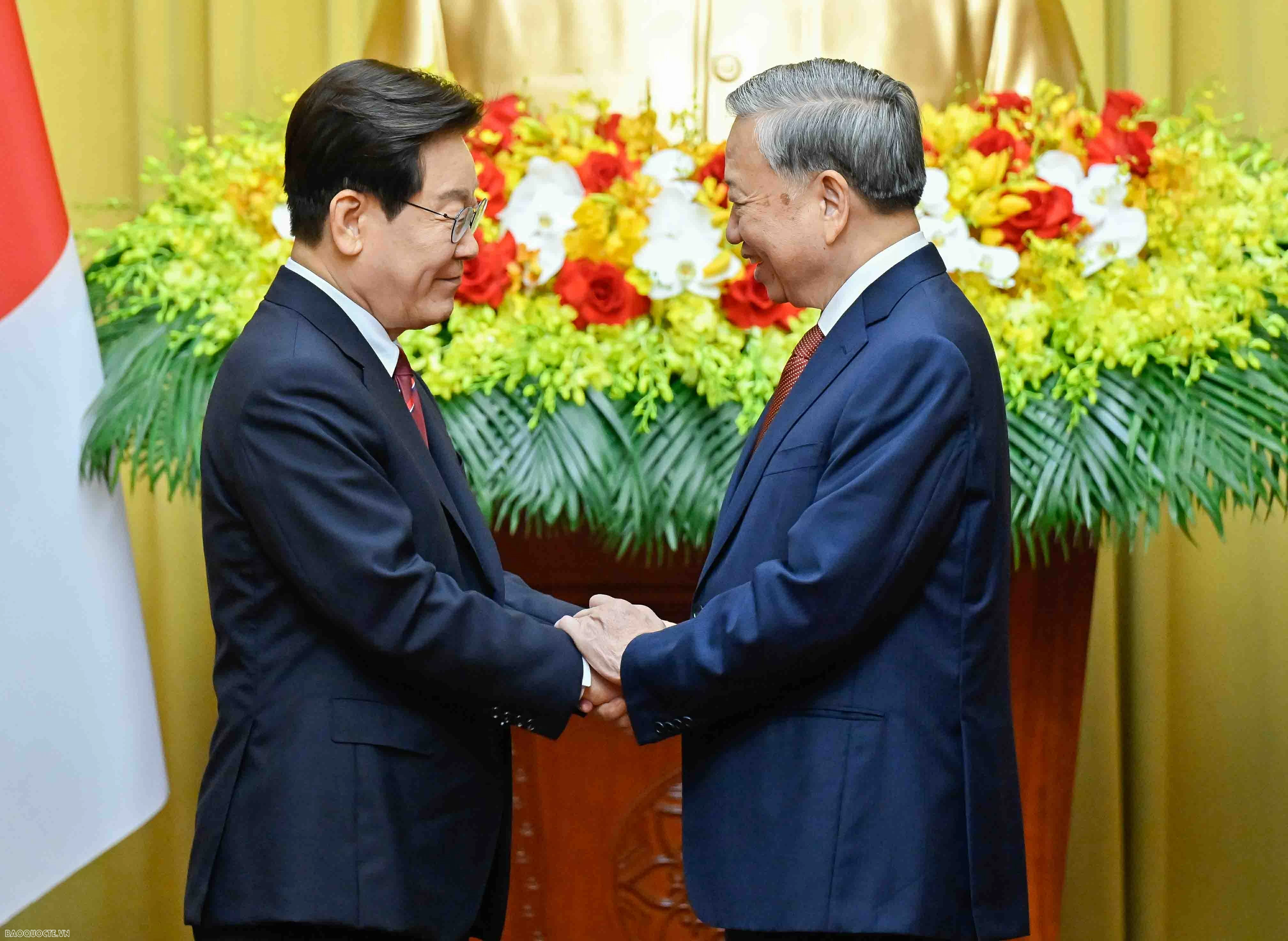 Việt Nam đề nghị Hàn Quốc hỗ trợ phát triển công nghiệp văn hoá, giải trí Việt Nam, Hàn Quốc nỗ lực đưa kim ngạch thương mại song phương đạt 150 tỷ USD vào năm 2030