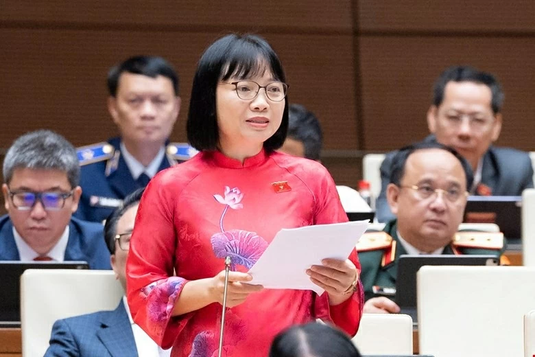 Đại biểu Quốc hội đề nghị nâng ngưỡng doanh thu chịu thuế với hộ kinh doanh lên 3 tỷ đồng Đại biểu Quốc hội đề nghị nâng ngưỡng doanh thu chịu thuế với hộ kinh doanh lên 3 tỷ đồng