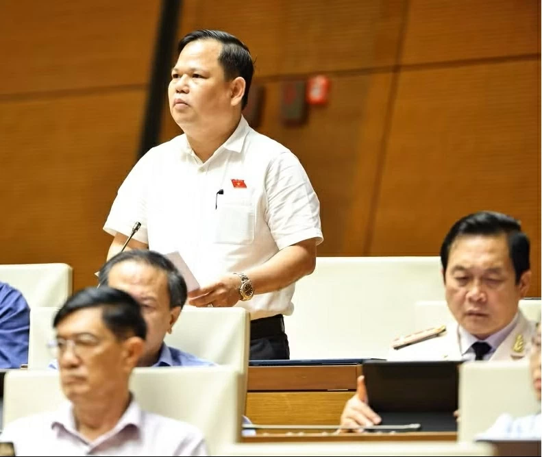 Sửa luật thuế: Đề xuất nâng ngưỡng doanh thu lên 3 tỷ đồng, siết chia nhỏ pháp nhân Sửa luật thuế: Đề xuất nâng ngưỡng doanh thu lên 3 tỷ đồng, siết chia nhỏ pháp nhân