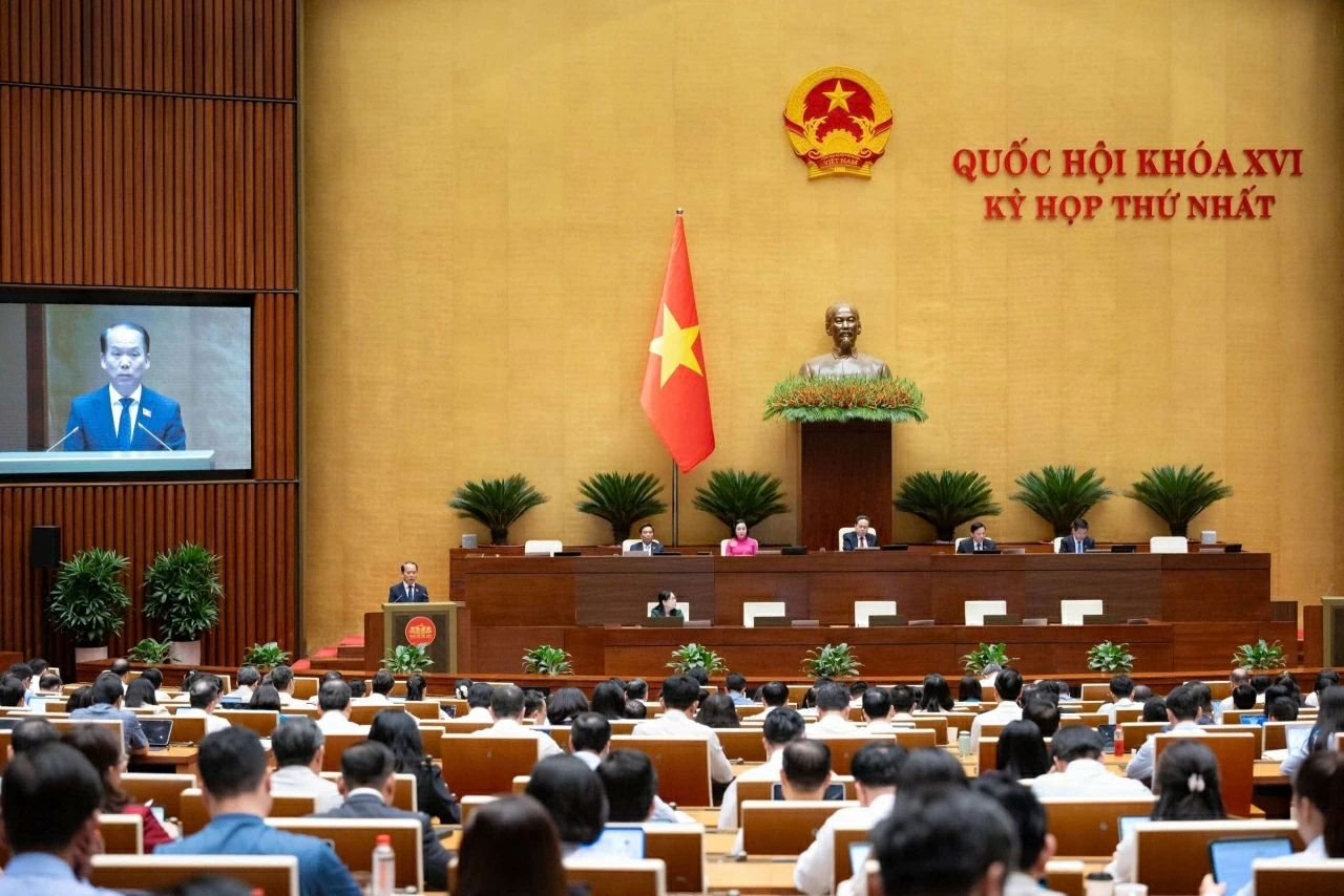 Quốc hội thông qua Luật Tiếp cận thông tin (sửa đổi) với tỷ lệ 98,40% Quốc hội thông qua Luật Tiếp cận thông tin (sửa đổi) với tỷ lệ 98,40%