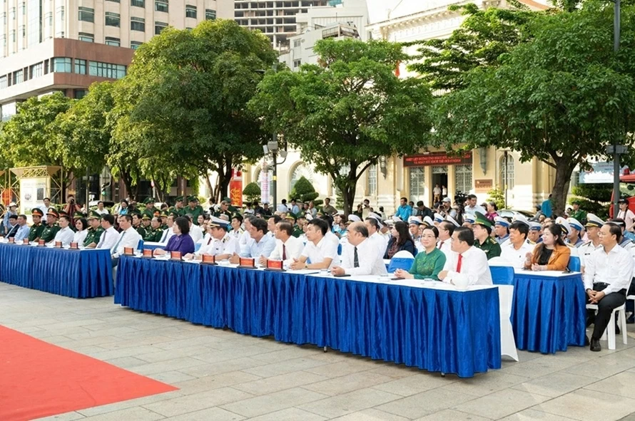 Khai mạc triển lãm ảnh Việt Nam - Một dải non sông: Lan tỏa thông điệp hòa bình, phát triển và hội nhập Khai mạc triển lãm ảnh Việt Nam - Một dải non sông: Lan tỏa thông điệp hòa bình, phát triển và hội nhập