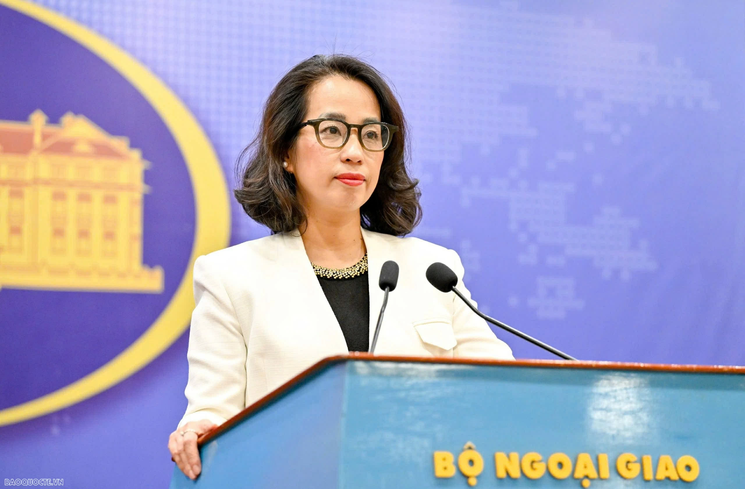 người phát ngôn phạm thu hằng