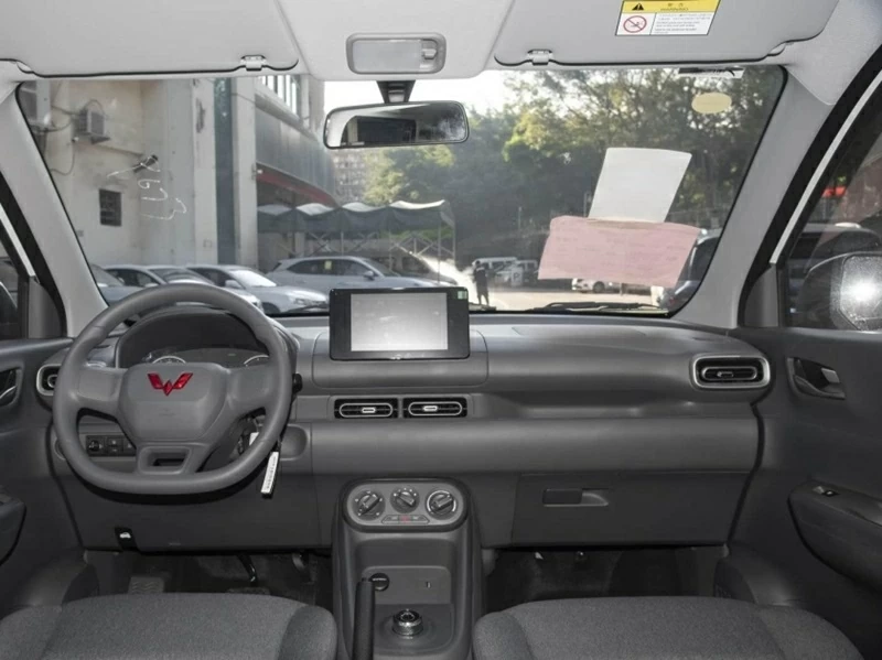 Nội thất của mẫu xe MPV điện Wuling HG7.