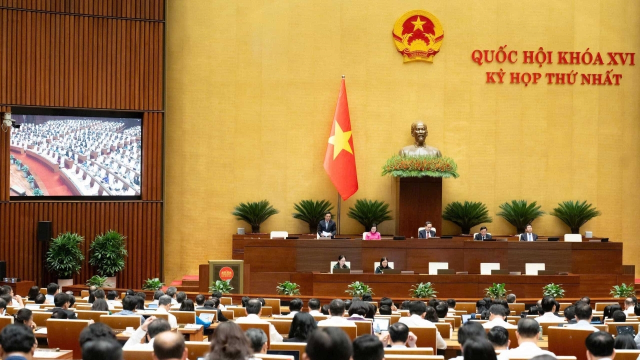 Hôm nay (24/4), Quốc hội khóa XVI thông qua 11 nghị quyết quan trọng