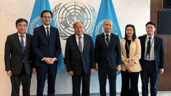 Đại sứ Đỗ Hùng Việt gặp gỡ báo chí quốc tế, khẳng định Việt Nam sẵn sàng vai trò Chủ tịch Hội nghị Kiểm điểm NPT lần thứ 11