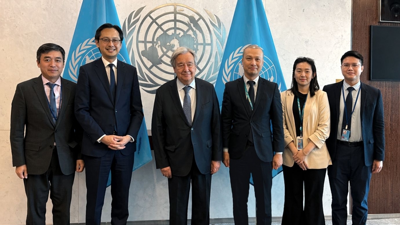 Đại sứ Đỗ Hùng Việt gặp gỡ báo chí quốc tế, khẳng định Việt Nam sẵn sàng vai trò Chủ tịch Hội nghị Kiểm điểm NPT lần thứ 11