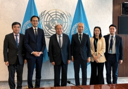 Đại sứ Đỗ Hùng Việt gặp gỡ báo chí quốc tế, khẳng định Việt Nam sẵn sàng vai trò Chủ tịch Hội nghị Kiểm điểm NPT lần thứ 11