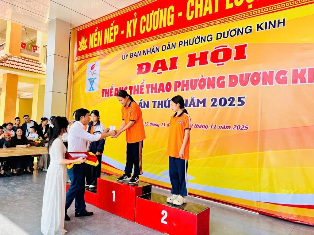 Giáo dục, đào tạo: Nhiệm vụ trọng tâm, lâu dài, có ý nghĩa đặc biệt quan trọng của phường Dương Kinh Giáo dục, đào tạo: Nhiệm vụ trọng tâm, lâu dài, có ý nghĩa đặc biệt quan trọng của phường Dương Kinh