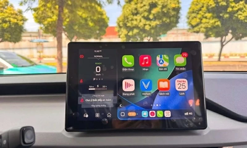 VF 3 được bổ sung thêm Apple CarPlay và Android Auto, với giá 2,9 triệu.
