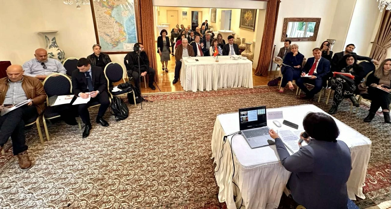 Thông tin về thành tựu của Việt Nam sau 40 năm đổi mới tới truyền thông Hy Lạp