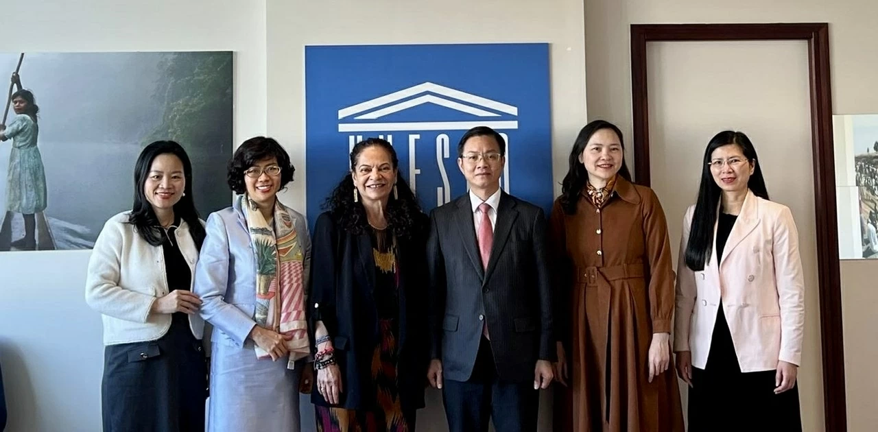 Hướng tới 50 năm quan hệ Việt Nam - UNESCO: Khẳng định vai trò đối tác tin cậy Hướng tới 50 năm quan hệ Việt Nam - UNESCO: Khẳng định vai trò đối tác tin cậy