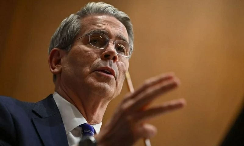 Bộ trưởng Tài chính Mỹ Scott Bessent khẳng định Washington sẽ không tiếp tục cấp giấy phép chung đối với dầu Nga cũng như dầu Iran. (Nguồn: Getty Images)