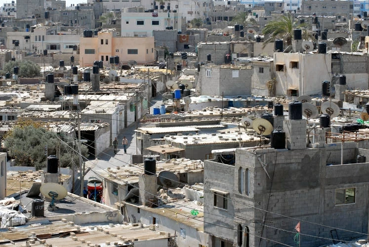 Thành phố Deir al-Balah ở trung tâm Dải Gaza – địa điểm tổ chức bầu cử địa phương với khoảng 70.000 cử tri đủ điều kiện tham gia, do khu vực này ít bị tàn phá hơn so với phần lớn Gaza. 