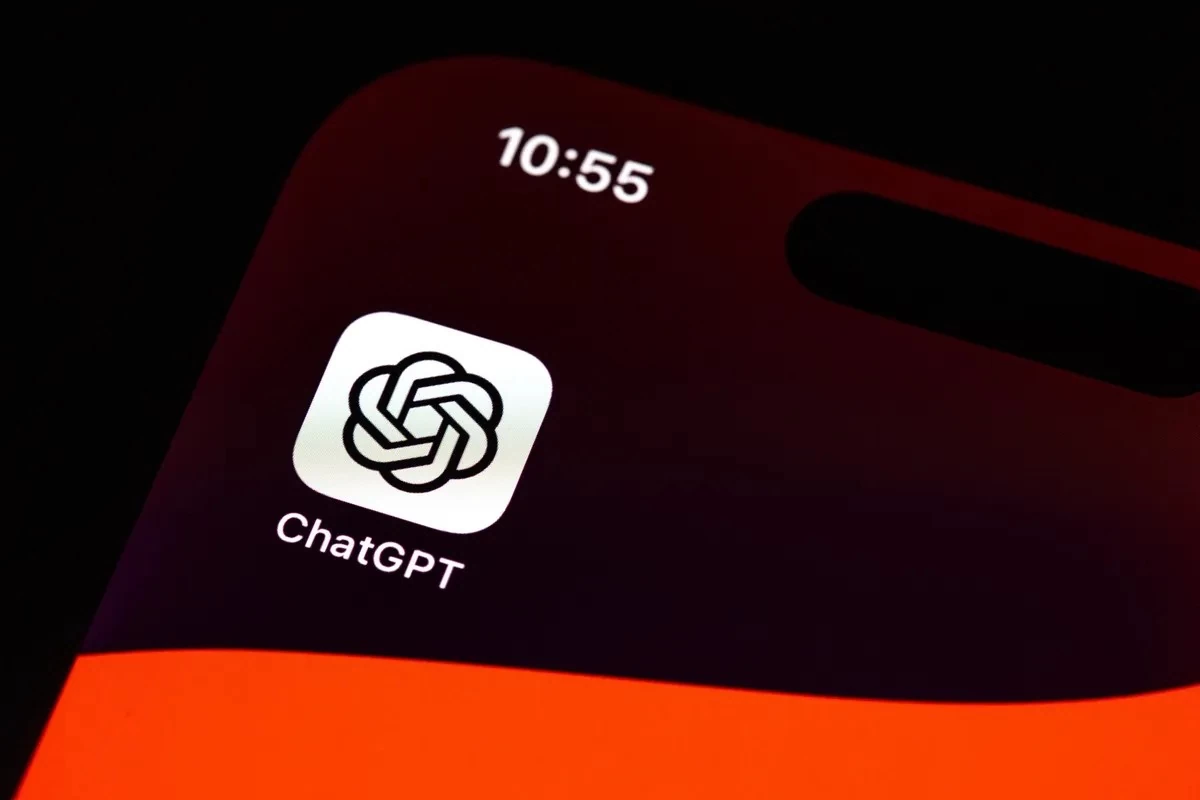 OpenAI và Anthropic: Cuộc chiến nhân tài làm rung chuyển ngành phần mềm chatgpt bloomberg