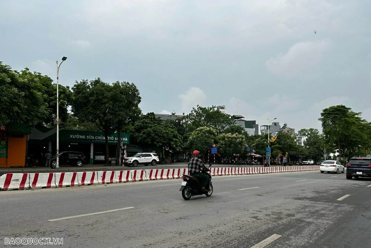 Dự báo thời tiết 10 ngày tới (26/4-6/5): Bắc Bộ mưa rào, dông, ngày 1-2/5 trưa chiều trời nắng; cao nguyên Trung Bộ và Nam Bộ có nắng nóng