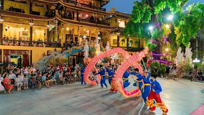 Từ tiếng trống lân đến hành trình giữ gìn bản sắc Việt xa xứ