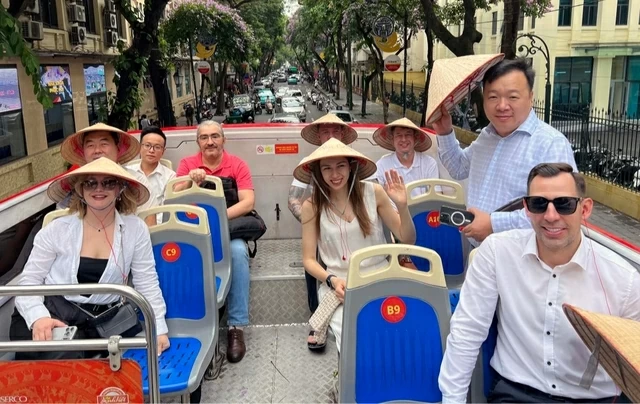 Du lịch Việt Nam tăng tốc ngoạn mục