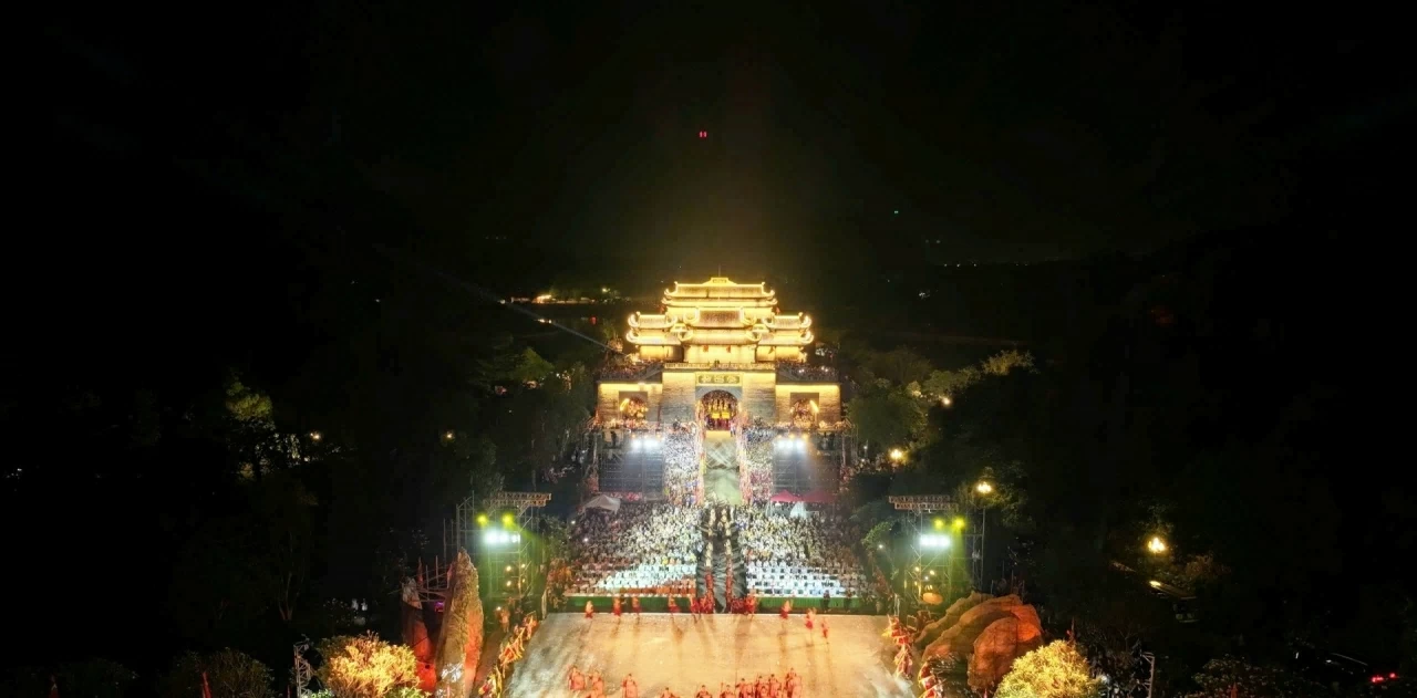 Tái hiện lễ tế trời hơn 1.000 năm trước của vua Đinh ở Ninh Bình