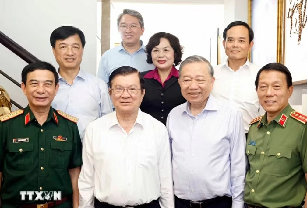Tổng Bí thư, Chủ tịch nước Tô Lâm thăm các nguyên lãnh đạo Đảng, Nhà nước và Mẹ Việt Nam Anh hùng