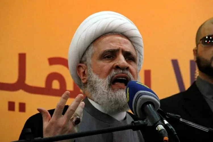 Thủ lĩnh Hezbollah Naim Qassem tuyên bố bác bỏ đàm phán trực tiếp với Israel. (Nguồn: Awaz The Voice) Thủ lĩnh Hezbollah Naim Qassem tuyên bố bác bỏ đàm phán trực tiếp với Israel. (Nguồn: Awaz The Voice)