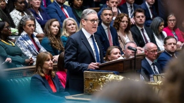 Thủ tướng Anh đứng trước nguy cơ bị Quốc hội điều tra