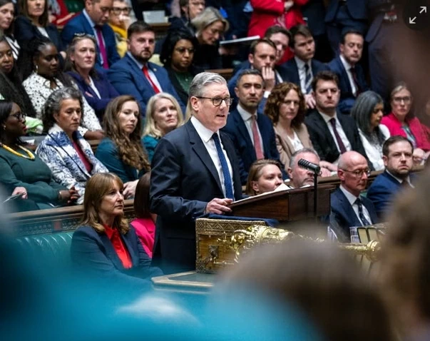 Thủ tướng Anh đứng trước nguy cơ bị Quốc hội điều tra