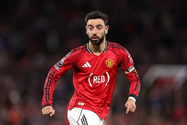 Bruno Fernandes đã áp sát kỷ lục kiến tạo của Henry và De Bruyne. (Nguồn: Getty Images)
