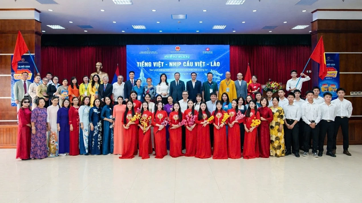 Diễn đàn Tiếng Việt - Nhịp cầu Việt Lào: Gìn giữ cội nguồn, củng cố khối đại đoàn kết, lan tỏa tình hữu nghị