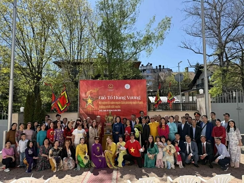 Gắn kết cộng đồng người Việt tại Bulgaria qua Lễ Giỗ Tổ Hùng Vương và kỷ niệm ngày 30/4