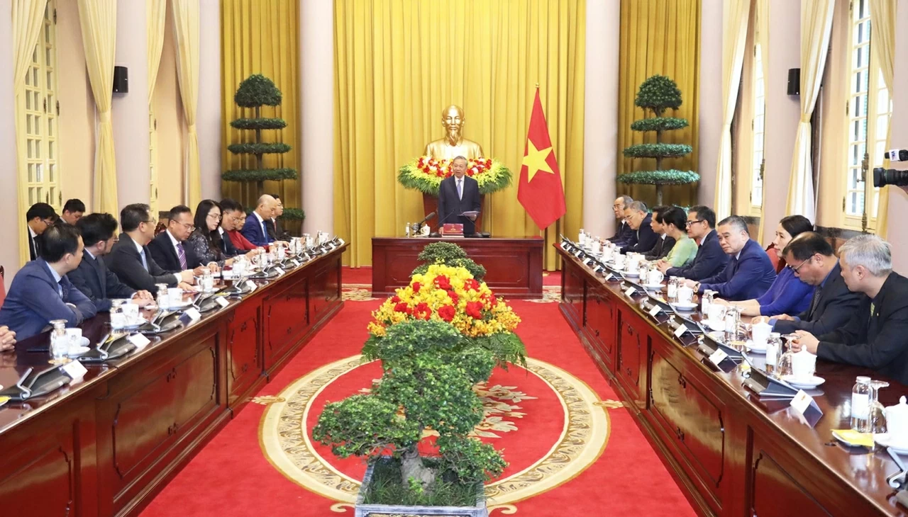 Tổng Bí thư, Chủ tịch nước Tô Lâm trao Quyết định bổ nhiệm 5 Đại sứ Việt Nam ở nước ngoài Tổng Bí thư, Chủ tịch nước Tô Lâm trao Quyết định bổ nhiệm 5 Đại sứ Việt Nam ở nước ngoài