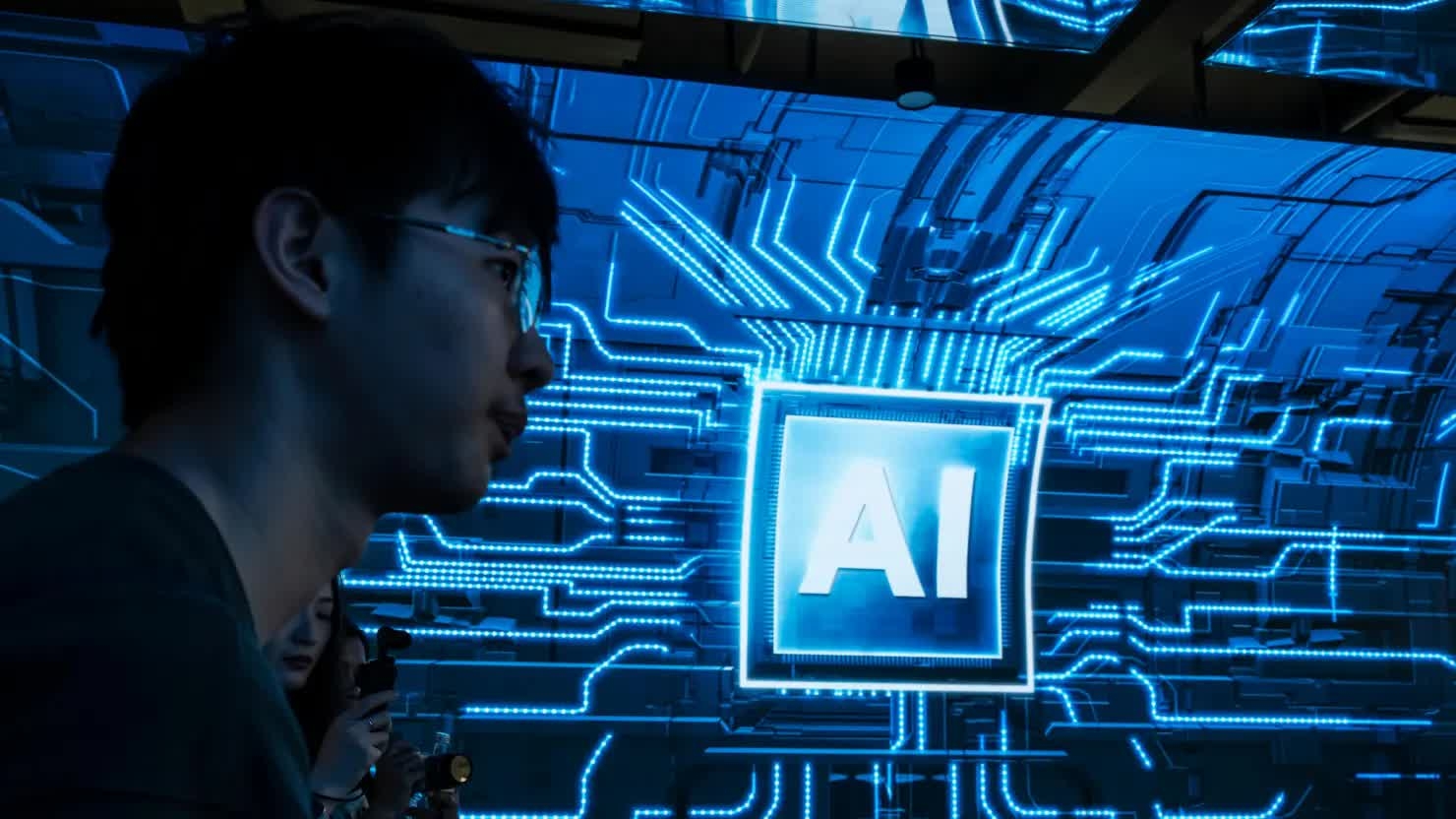 Công nghệ của Trung Quốc: AI đang tiến vào thế giới vật lý với tốc độ chóng mặt