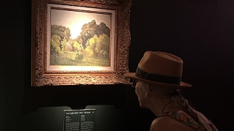 Triển lãm tranh vua Hàm Nghi thu hút khách quốc tế